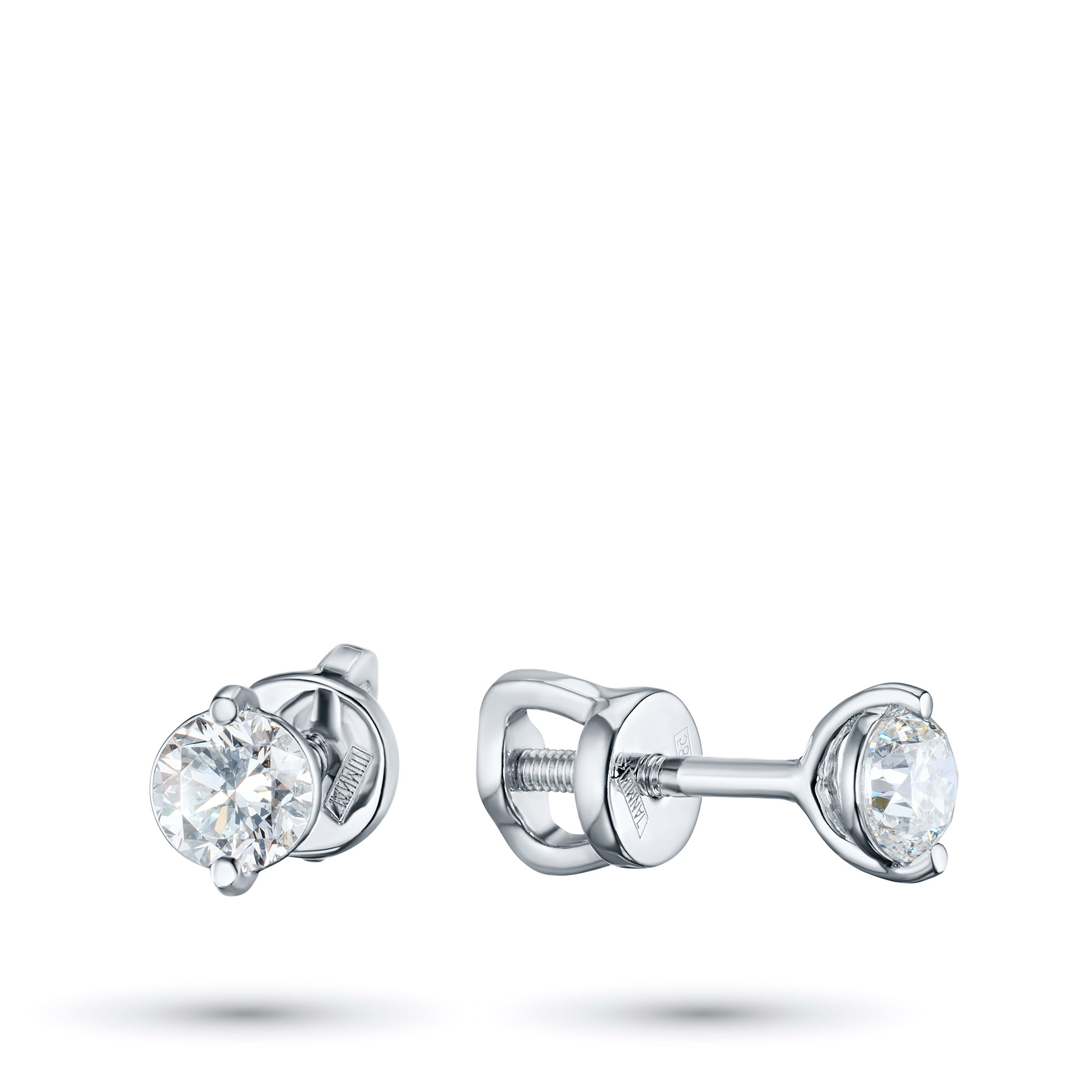 

Серьги из серебра с выращенными бриллиантами e0612ps01220879, e0612ps01220879