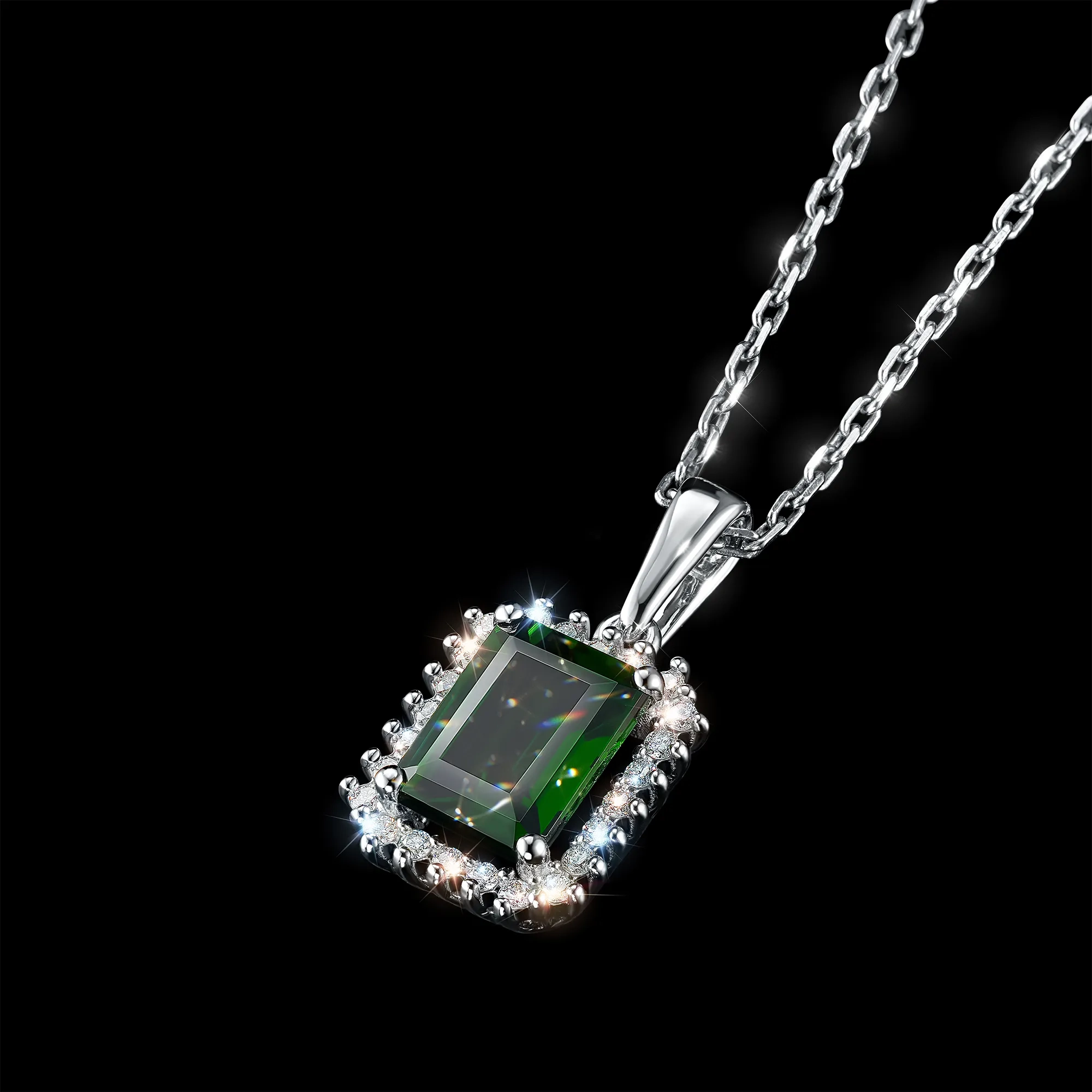 

Подвеска из белого золота с хромдиопсидом э4754пд10200418, э4754пд10200418