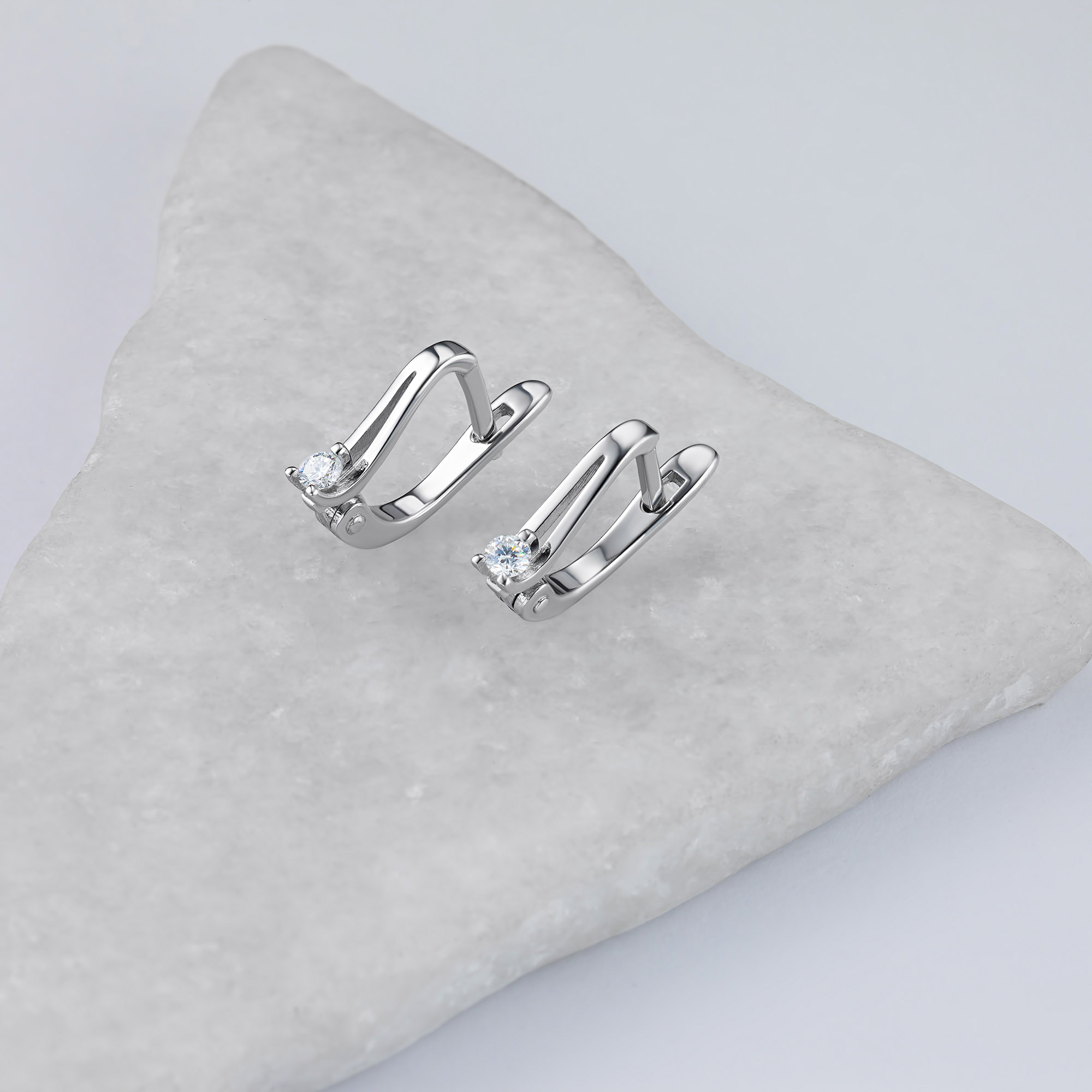

Серьги из белого золота с бриллиантами э4701сг05156800, э4701сг05156800