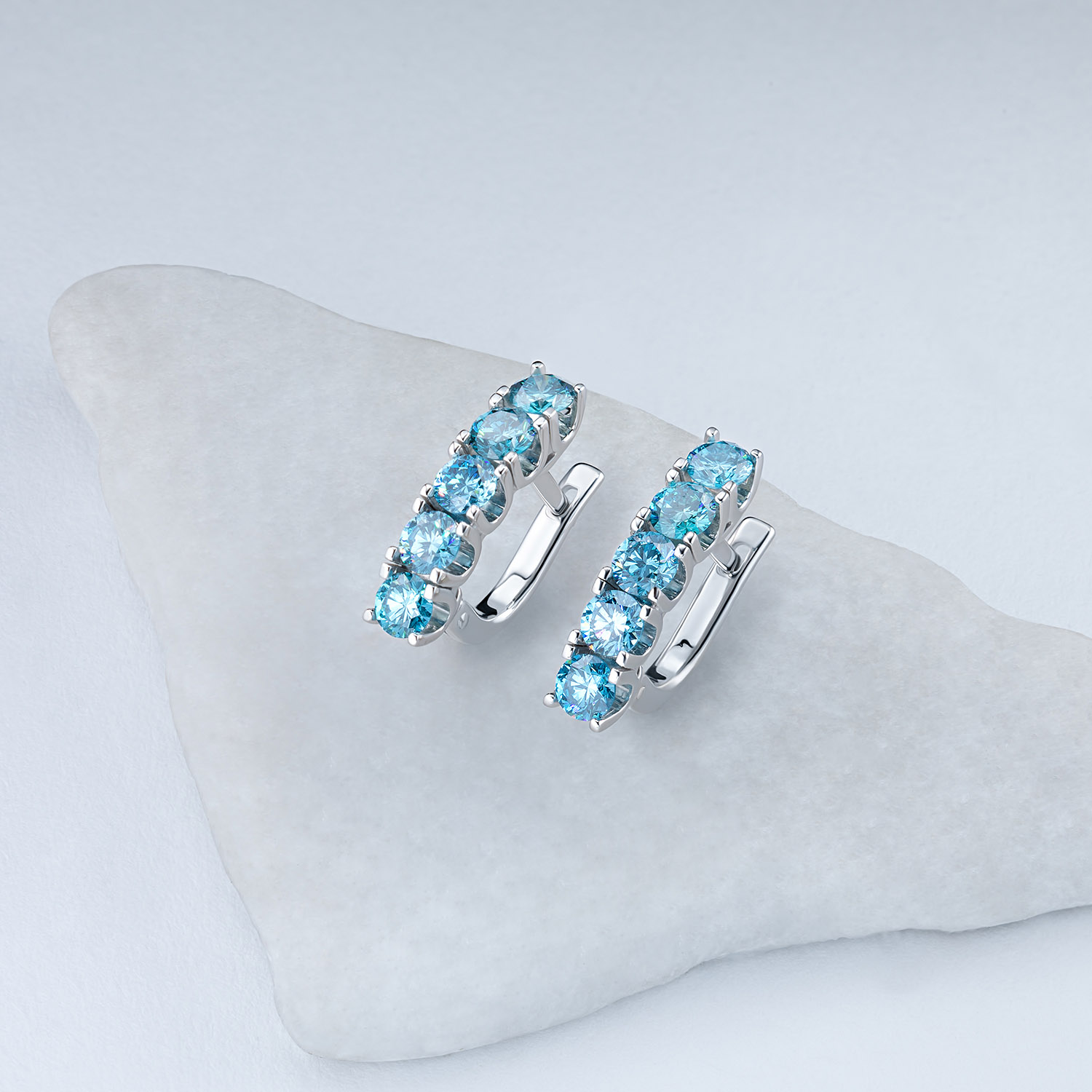 

Серьги из белого золота э0912сг03185000, э0912сг03185000
