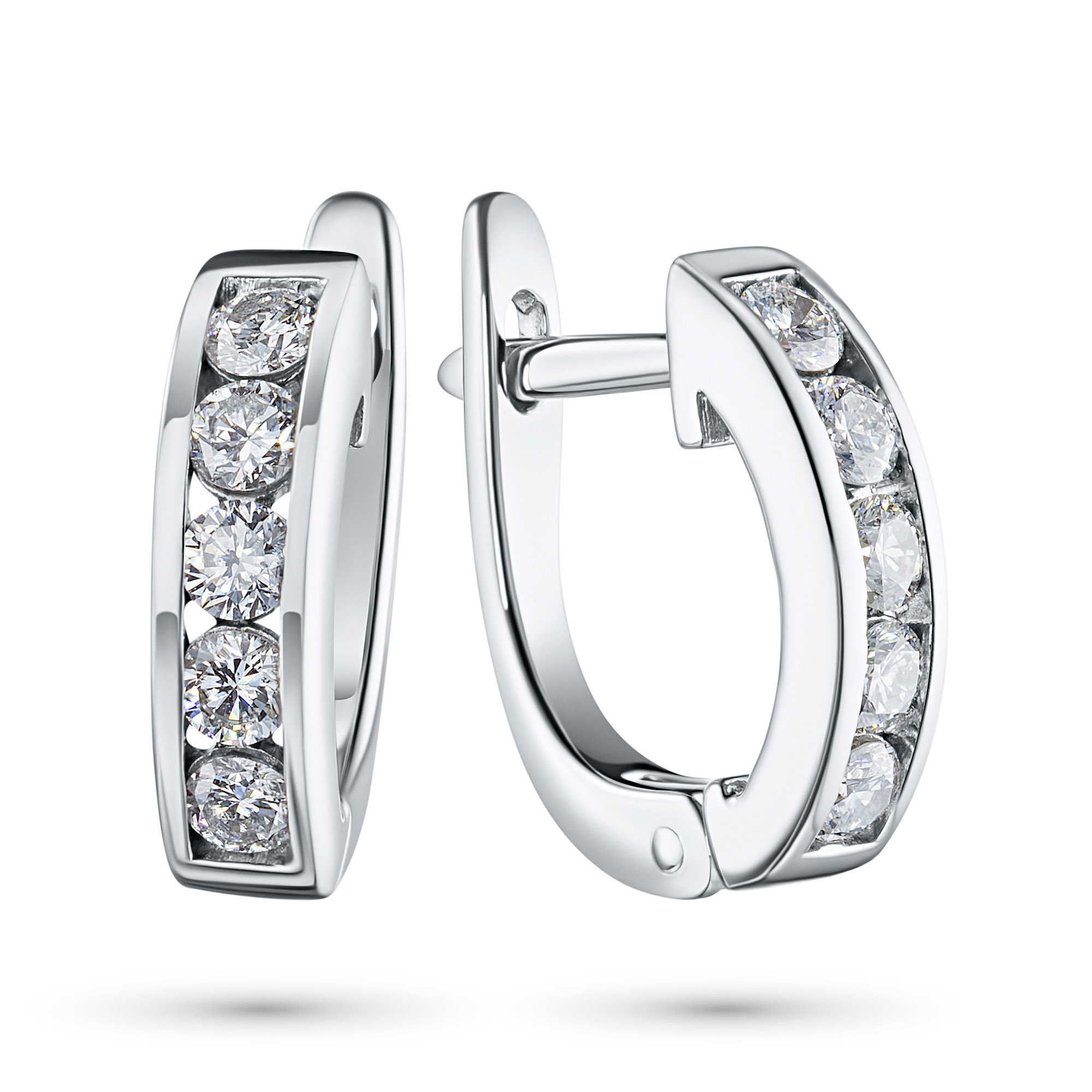

Серьги из белого золота с бриллиантами э0901сг05102300, э0901сг05102300