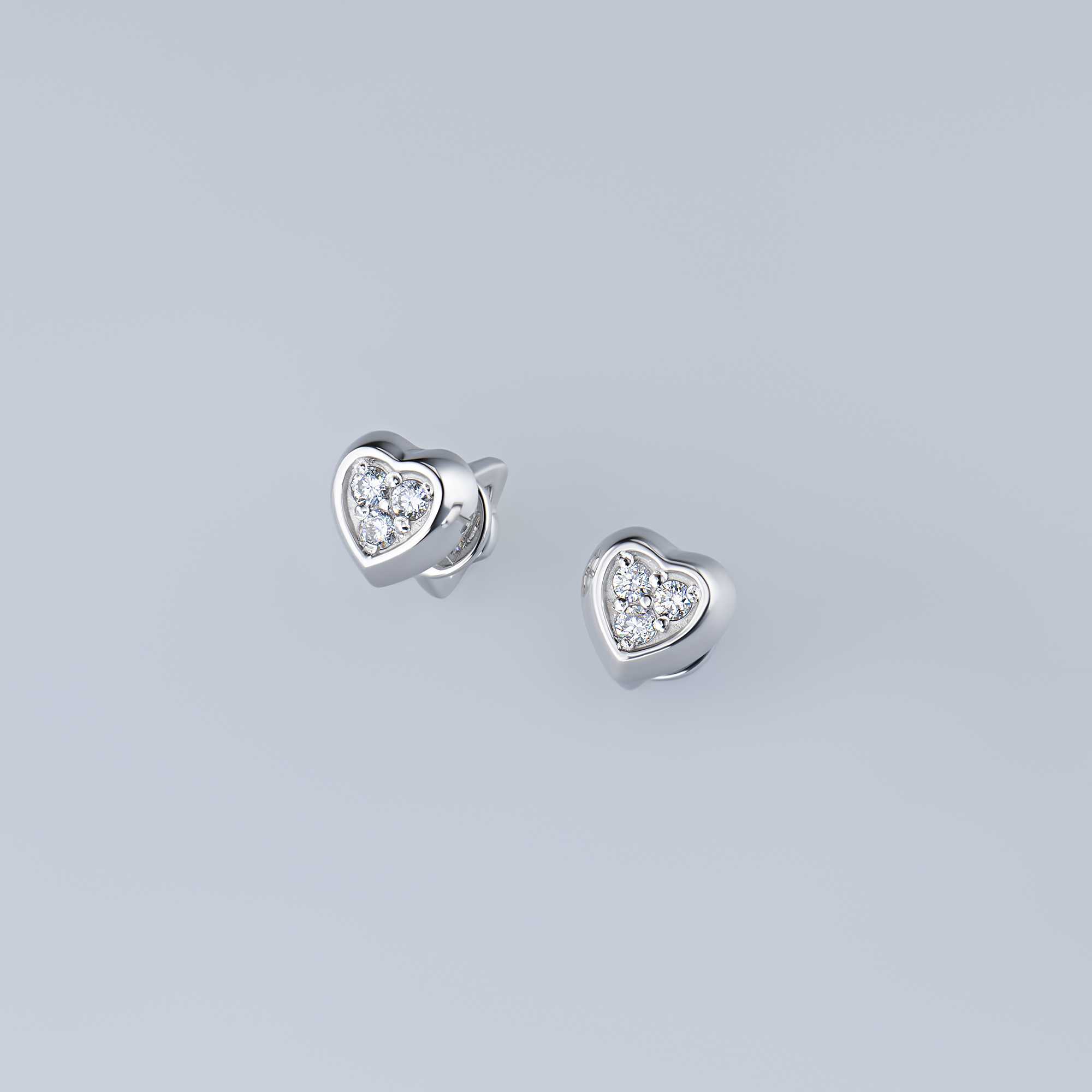 

Серьги из серебра с выращенными бриллиантами e0612ps05115100, e0612ps05115100