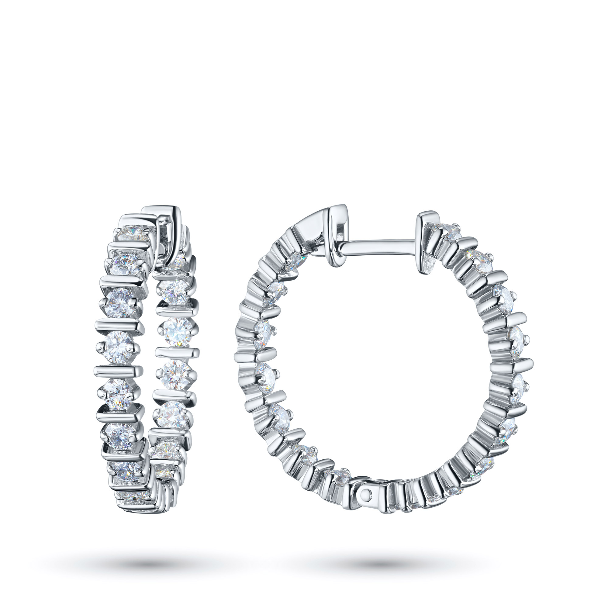 

Серьги из белого золота с бриллиантами э0901сг07210303, э0901сг07210303