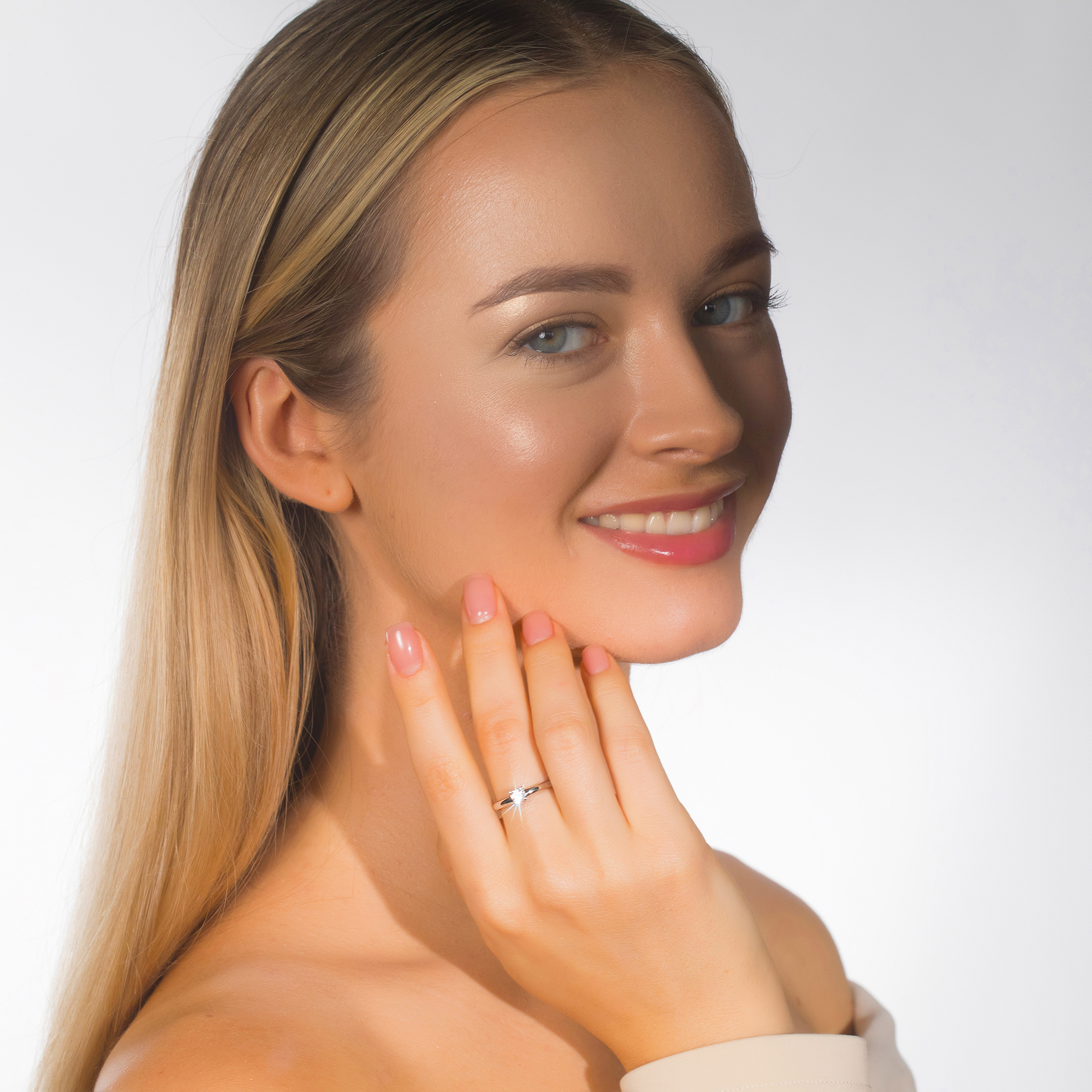 

Кольцо из белого золота с бриллиантом э4701кц04203116, э4701кц04203116