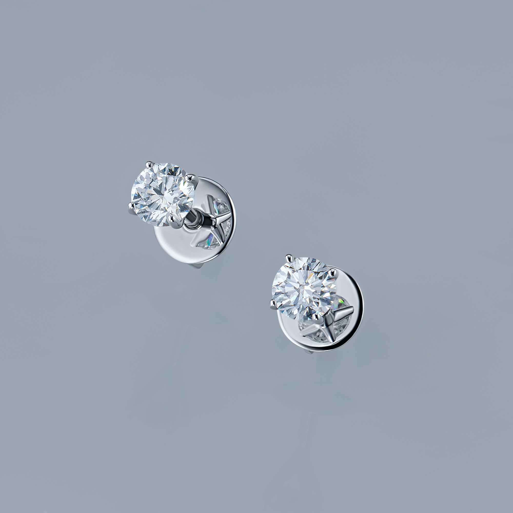 

Пусеты из белого золота э4712пс02164300, э4712пс02164300