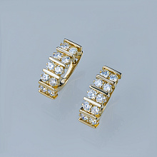 Серьги из желтого золота c бриллиантами