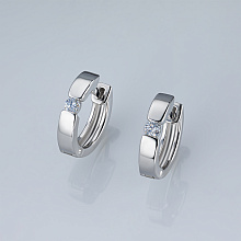 Серьги из серебра с бриллиантом