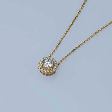 Классическая подвеска из желтого золота c бриллиантами