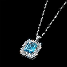 Подвеска из белого золота с топазом и бриллиантами