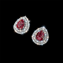 Серьги из белого золота с рубинами и бриллиантами выращенными