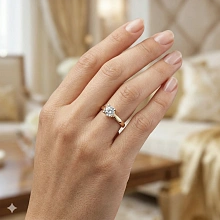 Кольцо из желтого золота с бриллиантом