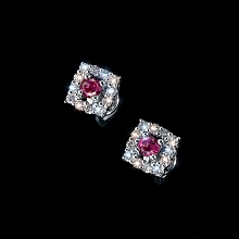 Пусеты из серебра с рубинами и бриллиантами