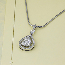 Подвеска из белого золота c бриллиантами