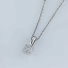 Классическая подвеска из серебра c бриллиантами выращенными