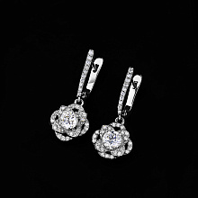 Серьги из белого золота с бриллиантами