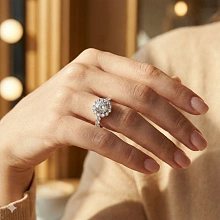 Кольцо из белого золота c бриллиантами