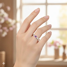 Помолвочное кольцо из серебра с гранатом