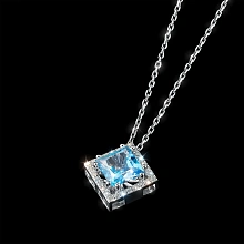 Подвеска из белого золота с топазом и бриллиантами выращенными