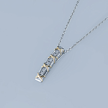 Подвеска из комбинированного золота c бриллиантами