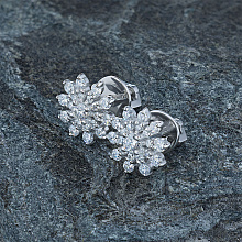 Пусеты из белого золота с бриллиантами (изготовление)