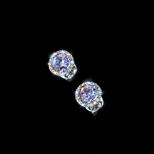 Пусеты из белого золота с танзанитами и бриллиантами