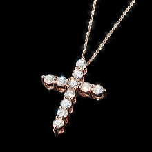 Подвеска из красного золота c бриллиантами