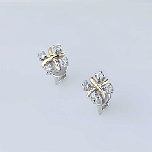 Пусеты из комбинированного золота c бриллиантами