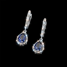 Серьги из белого золота с сапфирами и бриллиантами