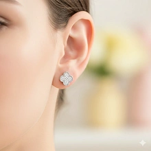 Пусеты из белого золота c бриллиантами