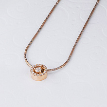 Классическая подвеска из красного золота с бриллиантами