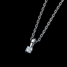 Подвеска из серебра с бриллиантом