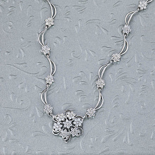 Колье из белого золота с бриллиантом (изготовление)