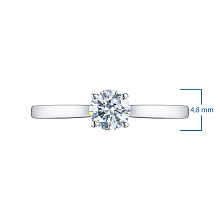 Кольцо из белого золота с бриллиантом