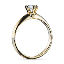 Классическое кольцо из желтого золота с бриллиантом