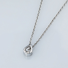 Подвеска из серебра с бриллиантом выращенным