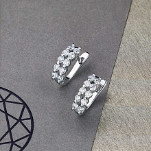 Серьги из белого золота c бриллиантами