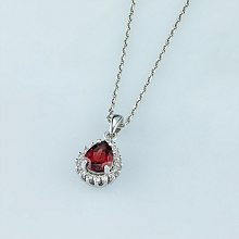 Подвеска из белого золота с гранатом и бриллиантами (изготовление)