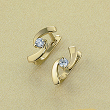 Серьги из желтого золота с бриллиантами